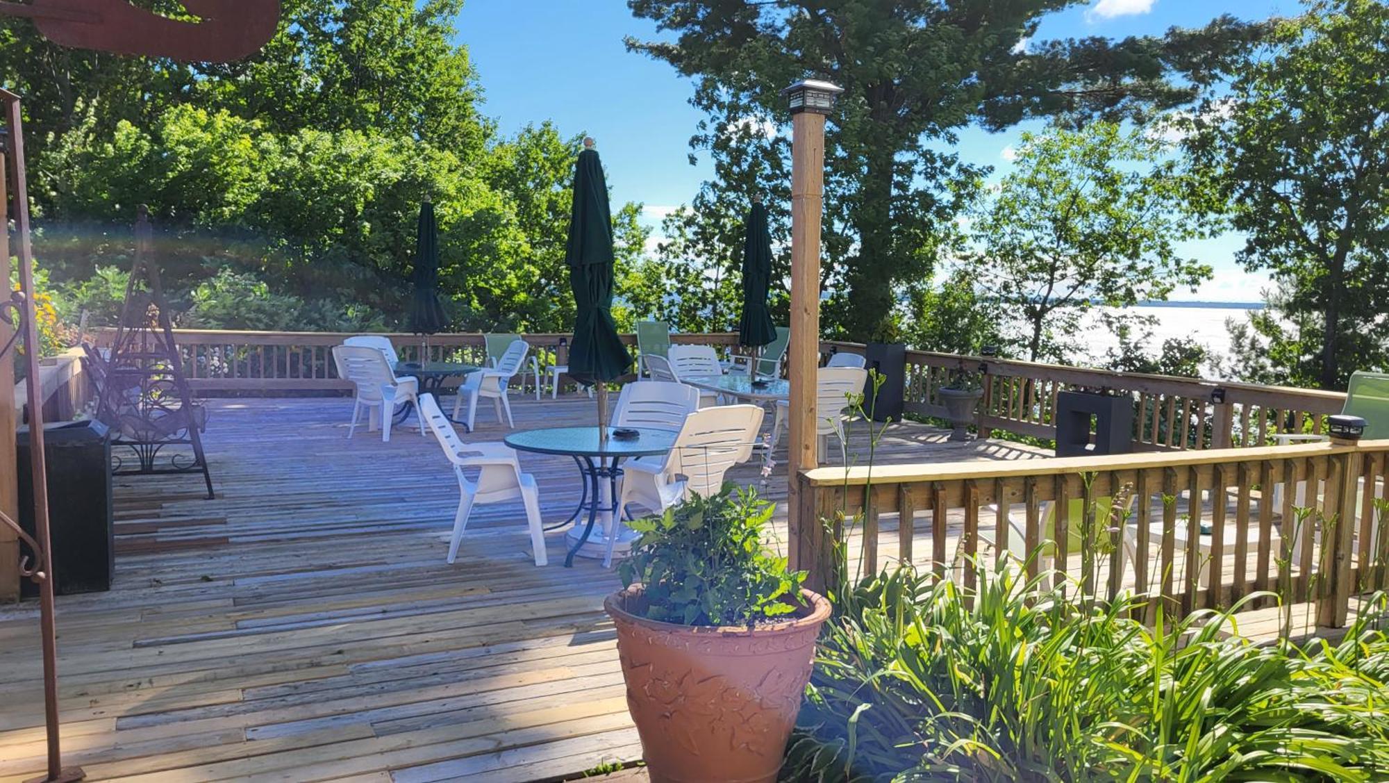 Chequamegon Lake Superior Lodge Bayfield Eksteriør bilde